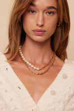 Load image into Gallery viewer, NatalieBJewelry-Hollis-Pearl-Gold-Necklace-Model
