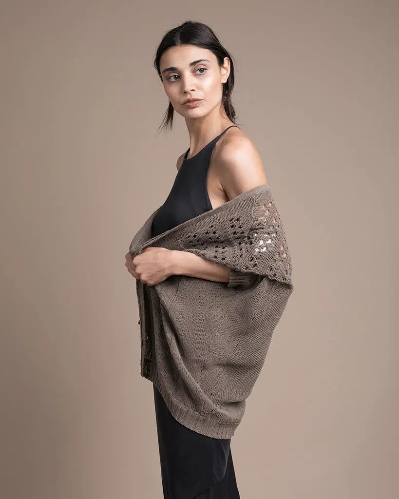 Quinn-Marina-Oversized-Open-Cardigan-Side