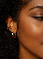 Load image into Gallery viewer, Rumi Hoop in Gold - Model
