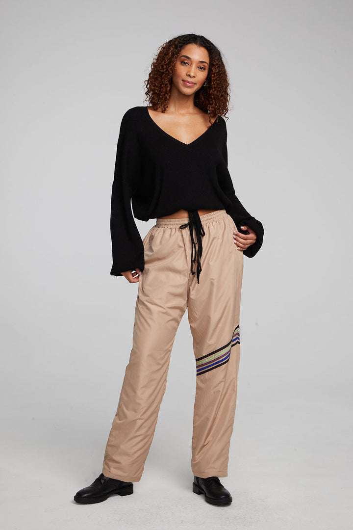 chaser-diamond-deep-black-long-sleeve-sweater-front-01