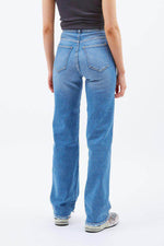 Load image into Gallery viewer, Dr. Denim Moxy Straight Jeans in Cape Sky Worn Hem
