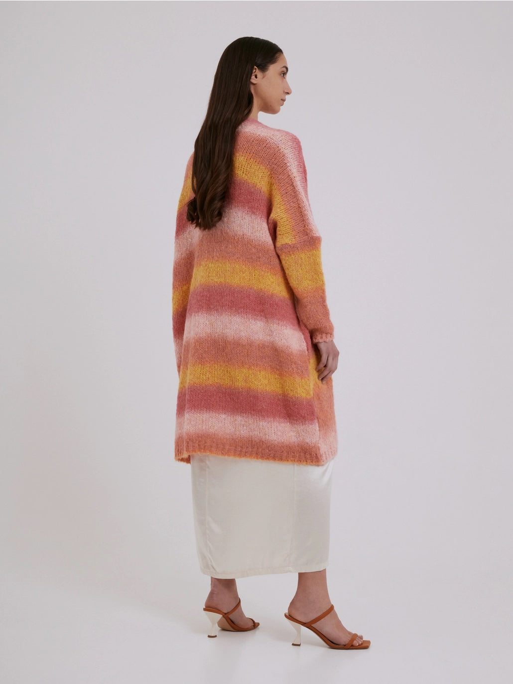 polonio-long-cardigan-rosa-side