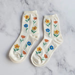Load image into Gallery viewer, Tiepology Flower Casual Socks Cream
