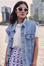 Load image into Gallery viewer, dick-moby-malaga-soft-pink-sunglasses-lifestyle
