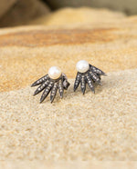 Load image into Gallery viewer, Diamond Pearl Jacket Studs Diamond Pearl
