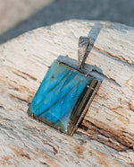 Load image into Gallery viewer, Labradorite Brilliant Square Diamond Pendant 3
